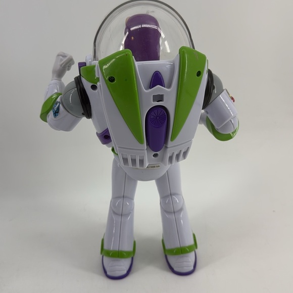 DISNEY PIXAR BUZZ LIGHTYEAR  ACTION FIGURE - Picture 5 of 7